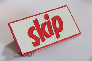 Κονκάρδα με χάραξη Λογότυπου